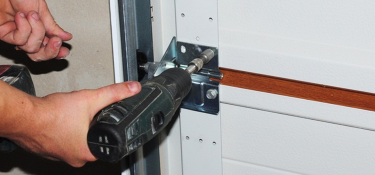 residential garage door service in Stoney Creek